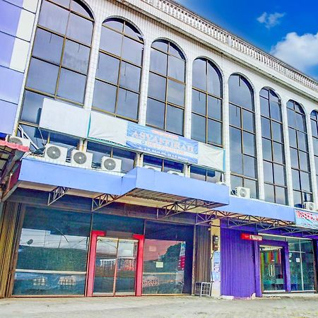 ホテル レッドドアーズ プラス ニア イスタナ マイムン メダン エクステリア 写真